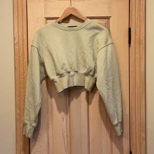 FOREVER 21 cropped sweatshirt